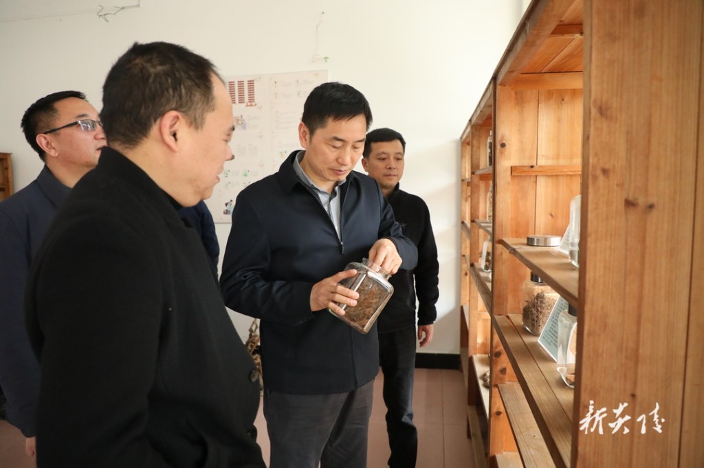 尹朝晖到湖南省麦芽药业有限公司调研1