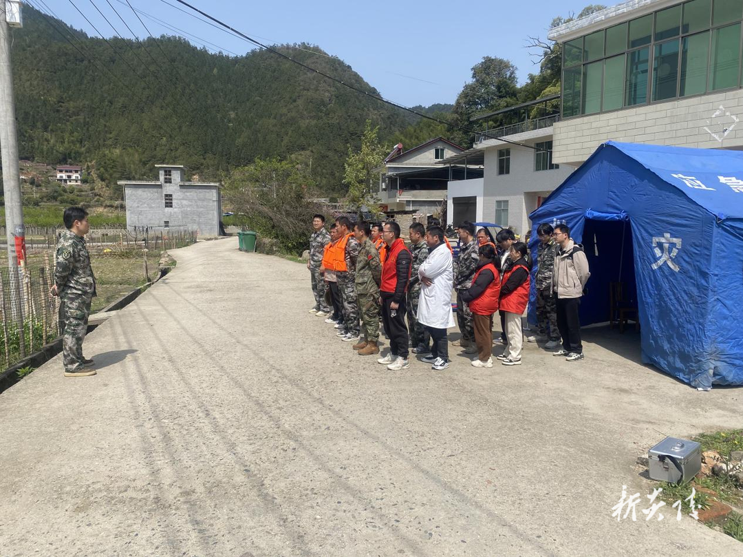 下村乡开展防汛避险转移演练