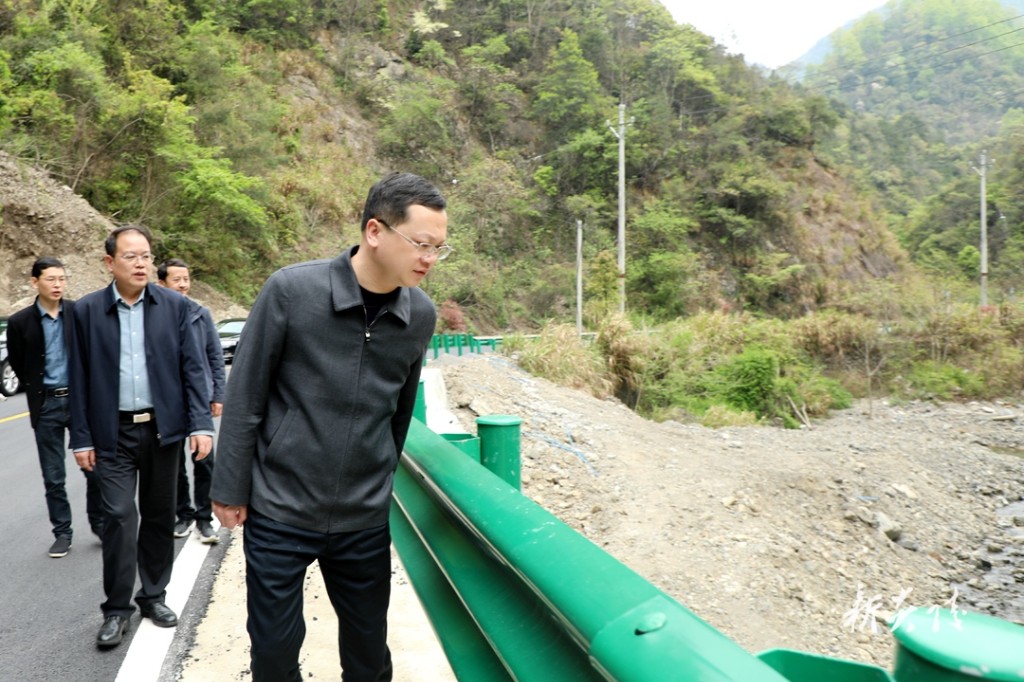 夏胜利在中村、水口调研灾后重建等工作