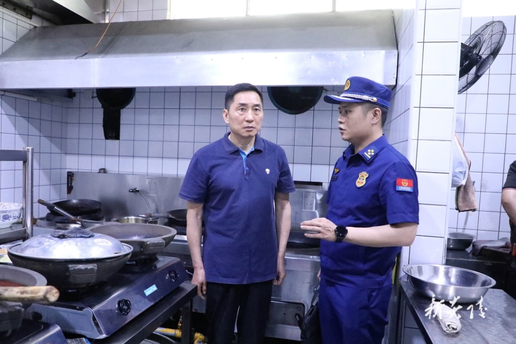 尹朝晖带队开展五一节前安全生产检查