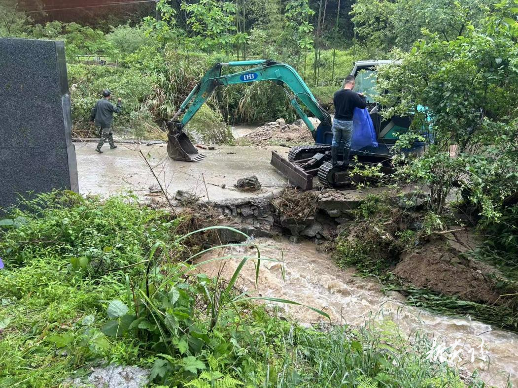 策源乡:闻“汛”而动 筑牢防汛安全防线