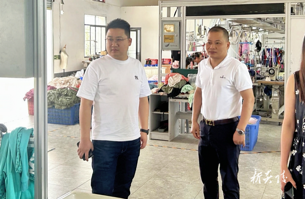 鹿原镇:开展“万名干部联万企”活动