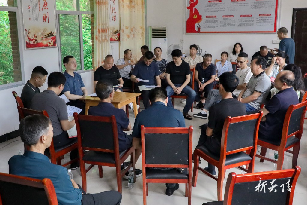 夏胜利在沔渡镇调研1