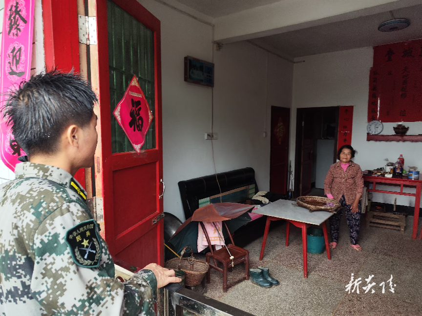 船形乡全面开展切坡建房户信息更新工作筑牢汛期安全防线