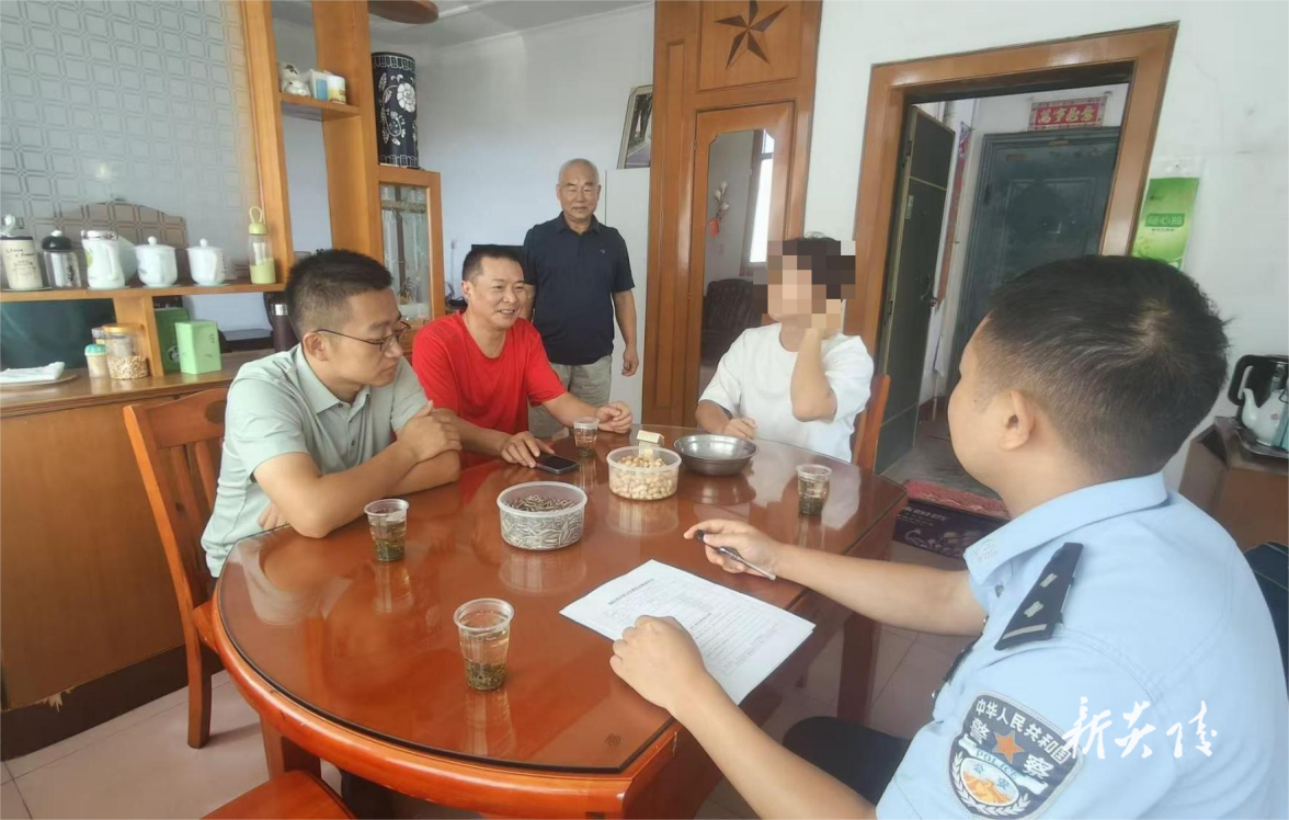 霞阳镇:严把征兵政审关 筑牢兵员质量线