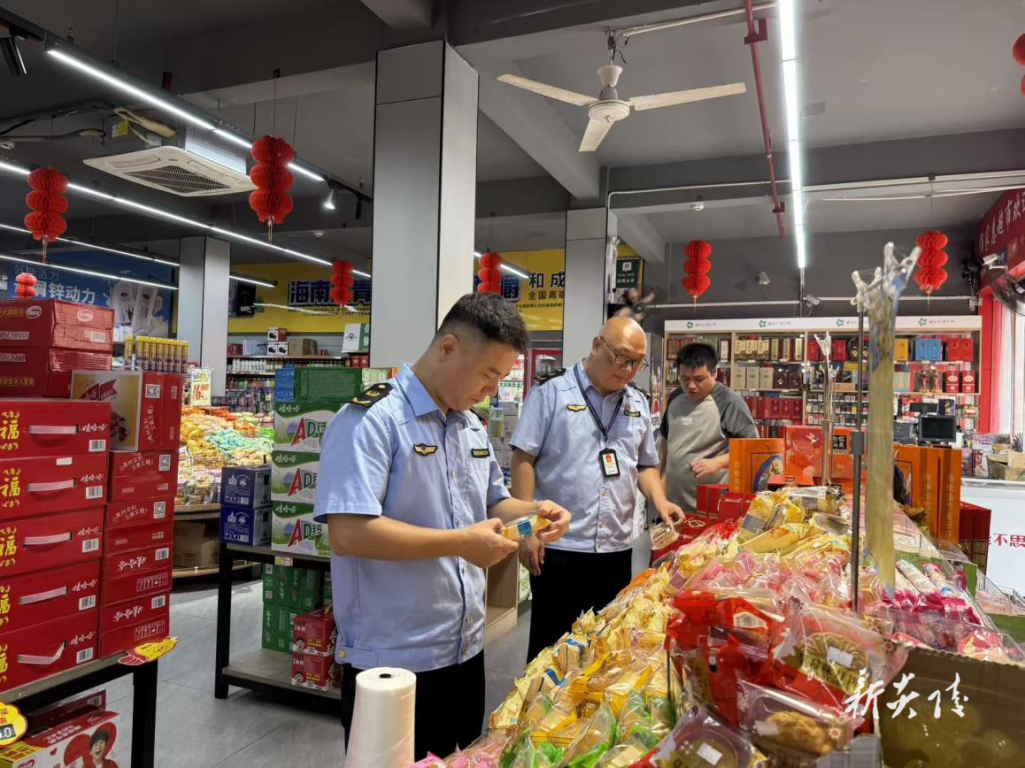 县市场监督管理局开展安全生产和计量等专项监督检查1