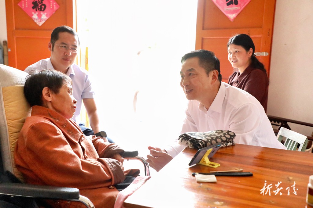 尹朝晖调研乡村振兴工作1