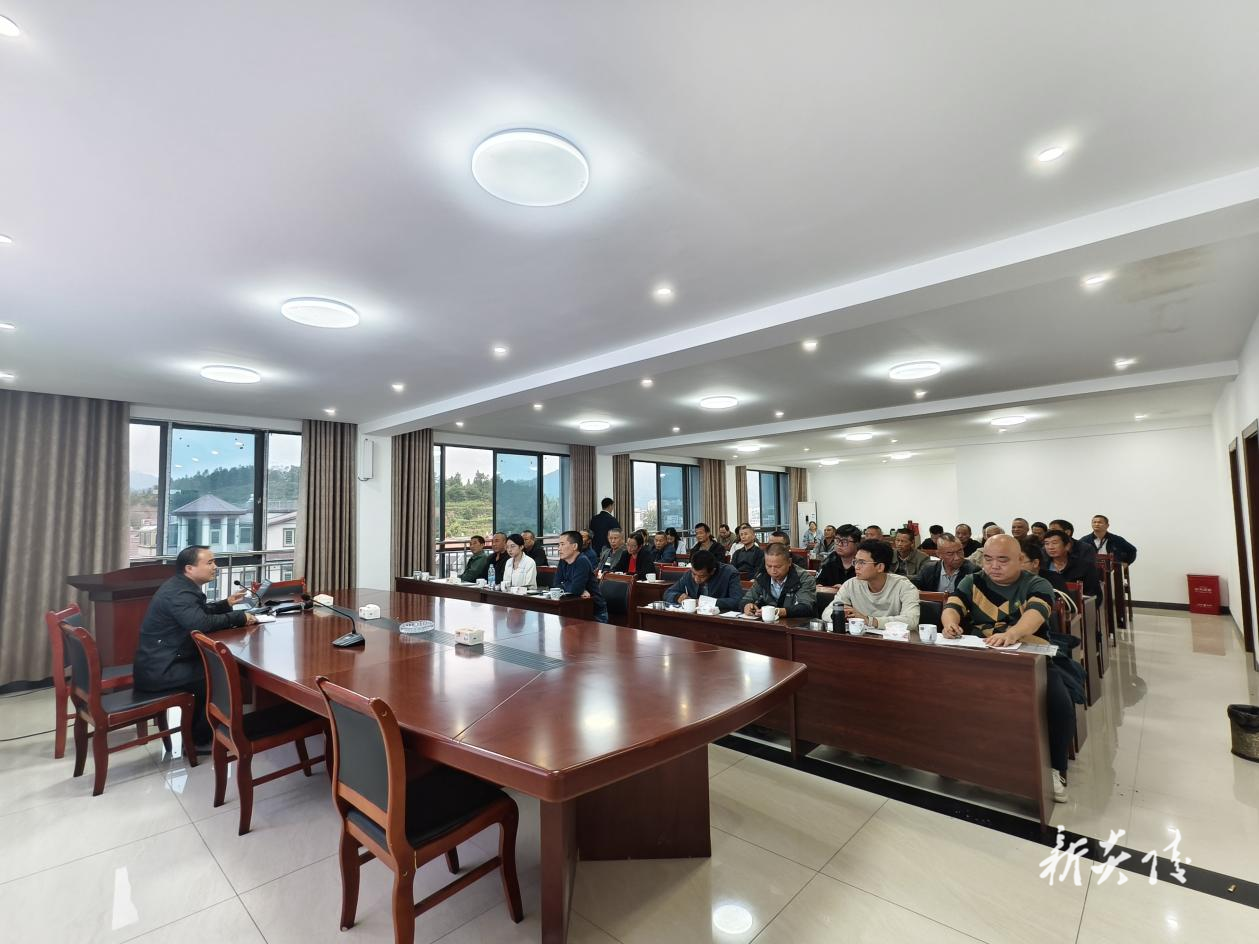 县气象局开展气象信息员培训