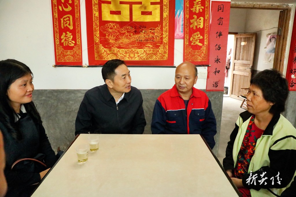 10.31尹朝晖调研乡村振兴工作1