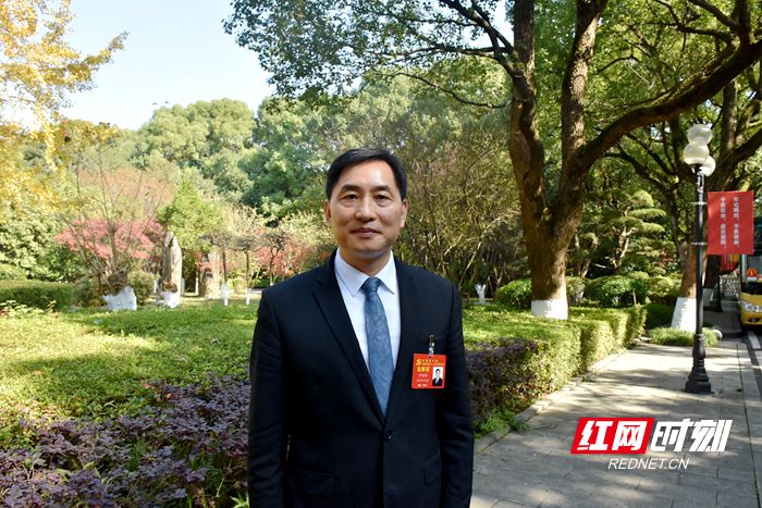 尹1_副本.jpg 尹1_副本.jpg