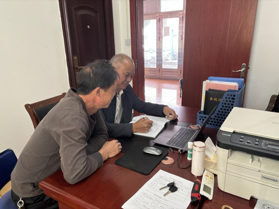 炎陵县:办好代表“微建议”,实现群众“大满意”2.png 炎陵县:办好代表“微建议”,实现群众“大满意”2.png